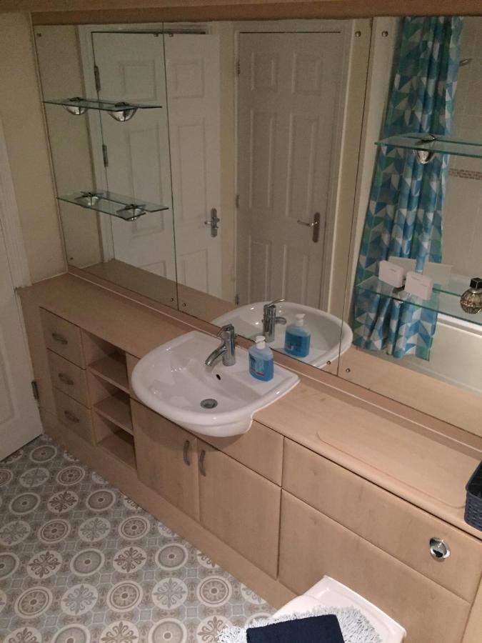 Beach Break Aberavon Holiday Home By The Sea Port Talbot Luaran gambar